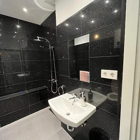 Homestay Premium *